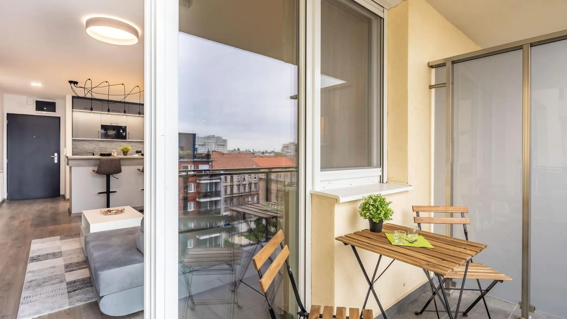 Central - Balcony - New - Comfy Budapest
